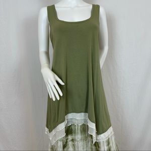 Magdalena tunic w ruffle chiffon hem & shrug